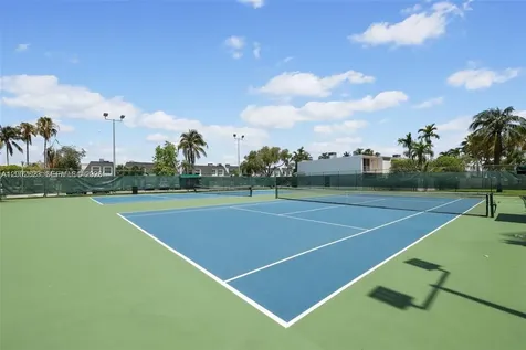 903 NE 27th Avenue Hallandale Beach FL 33009