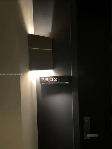 Miami FL 33131