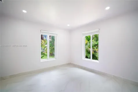 2456 Jackson Street Hollywood FL 33020