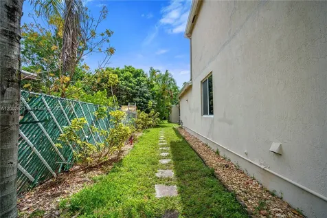 2456 Jackson Street Hollywood FL 33020