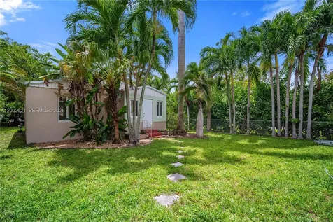 2456 Jackson Street Hollywood FL 33020