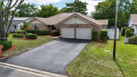 966 NW 114th Avenue Coral Springs FL 33071