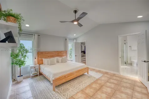 966 NW 114th Avenue Coral Springs FL 33071