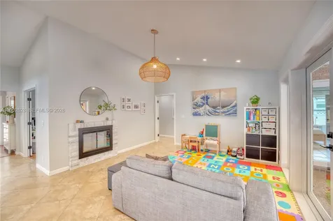 966 NW 114th Avenue Coral Springs FL 33071