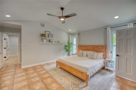 966 NW 114th Avenue Coral Springs FL 33071