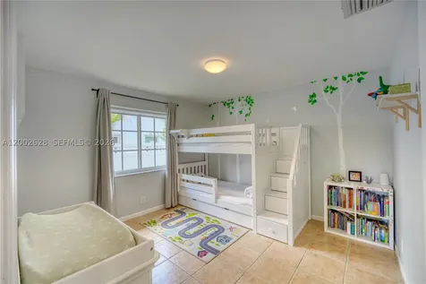 966 NW 114th Avenue Coral Springs FL 33071