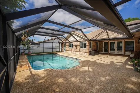 966 NW 114th Avenue Coral Springs FL 33071