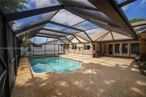 966 NW 114th Avenue Coral Springs FL 33071
