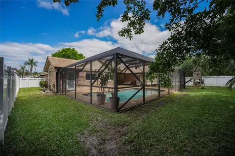 966 NW 114th Avenue Coral Springs FL 33071