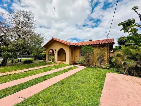 6241 SW 2nd Street Miami FL 33144
