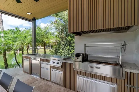 651 Sweet Bay Avenue Plantation FL 33324
