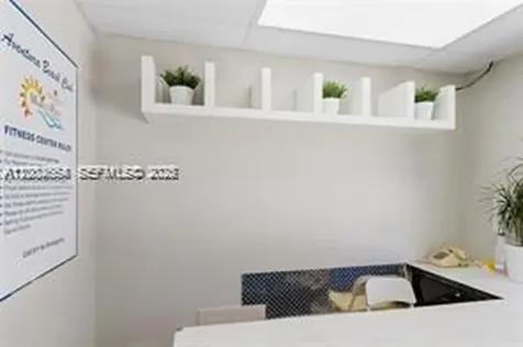 19201 Collins Avenue Sunny Isles Beach FL 33160