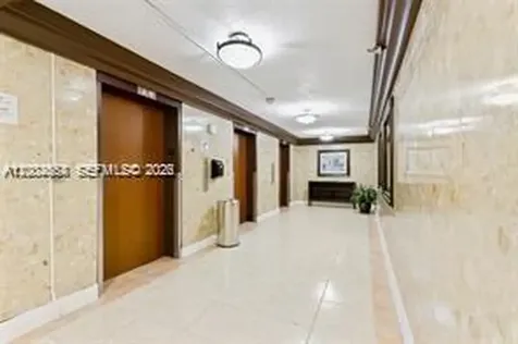 19201 Collins Avenue Sunny Isles Beach FL 33160