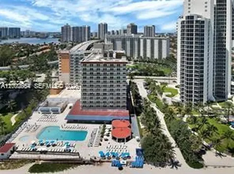 19201 Collins Avenue Sunny Isles Beach FL 33160