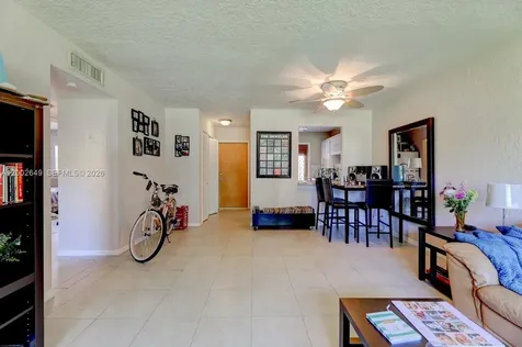 610 SE 2nd Avenue Deerfield Beach FL 33441