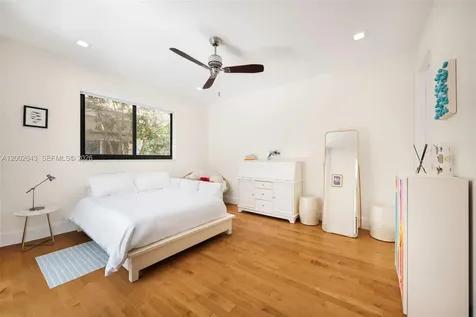 2301 Tigertail Avenue Coconut Grove FL 33133