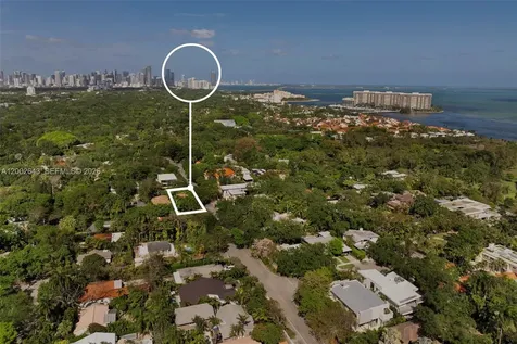 2301 Tigertail Avenue Coconut Grove FL 33133