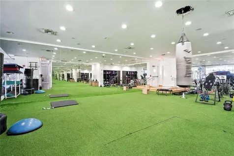 1000 West Avenue Miami Beach FL 33139