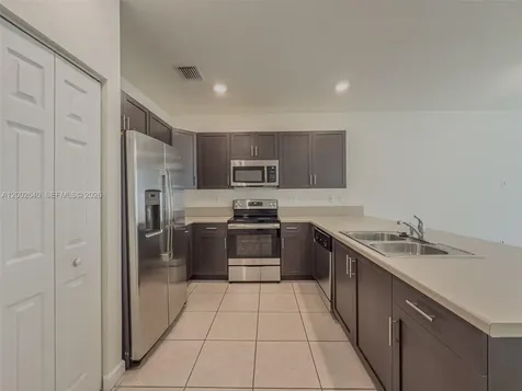 10629 W 32nd Lane Hialeah FL 33018