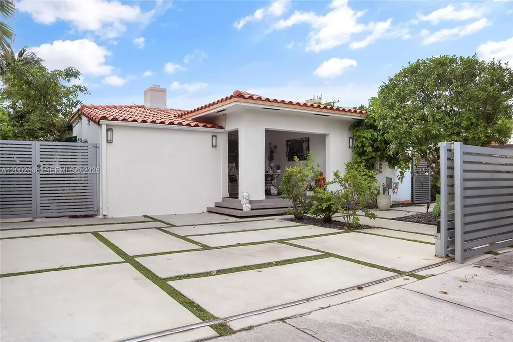619 SW 39th Avenue Miami FL 33134