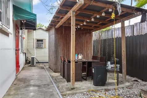 619 SW 39th Avenue Miami FL 33134