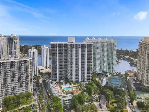 20281 E Country Club Drive Aventura FL 33180