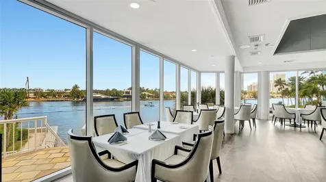 20281 E Country Club Drive Aventura FL 33180