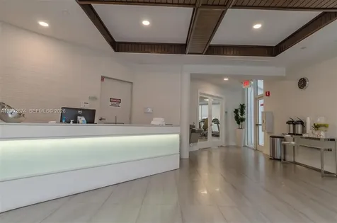 20281 E Country Club Drive Aventura FL 33180