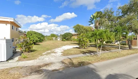 2239 Washington Street Hollywood FL 33020