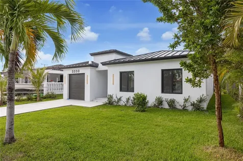 5550 SW 4th Street Miami FL 33134