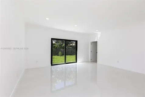 5550 SW 4th Street Miami FL 33134