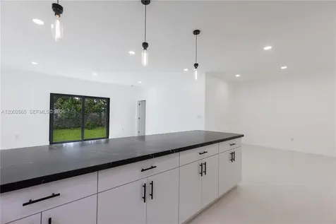 5550 SW 4th Street Miami FL 33134