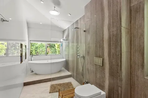 570 NE 52nd Terrace Miami FL 33137