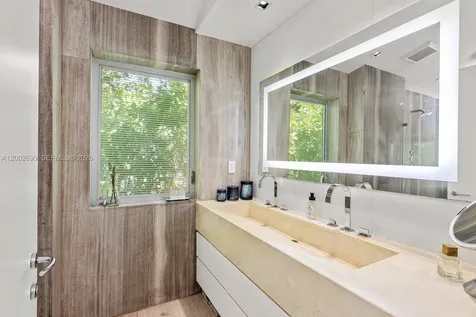 570 NE 52nd Terrace Miami FL 33137