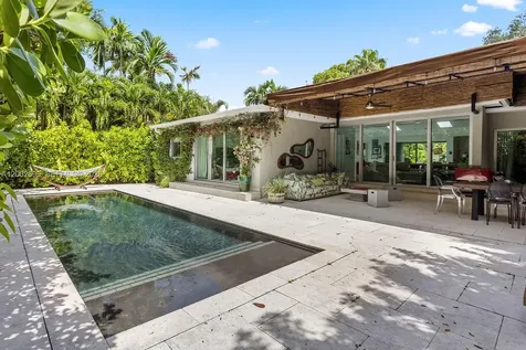 570 NE 52nd Terrace Miami FL 33137