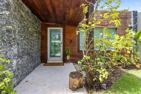 570 NE 52nd Terrace Miami FL 33137