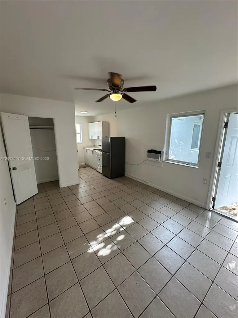 480 SW 10th Street Miami FL 33130