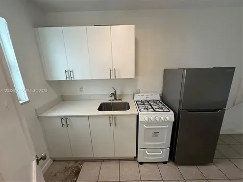 480 SW 10th Street Miami FL 33130