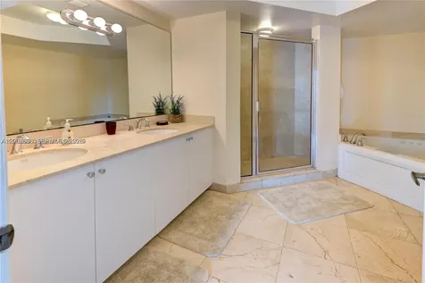 17555 Atlantic Boulevard Sunny Isles Beach FL 33160