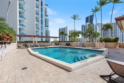 17555 Atlantic Boulevard Sunny Isles Beach FL 33160