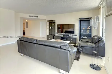 17555 Atlantic Boulevard Sunny Isles Beach FL 33160