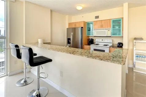 17555 Atlantic Boulevard Sunny Isles Beach FL 33160