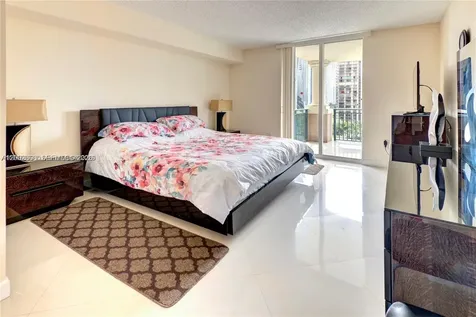 17555 Atlantic Boulevard Sunny Isles Beach FL 33160