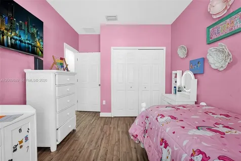 1381 W 30th Street Hialeah FL 33012
