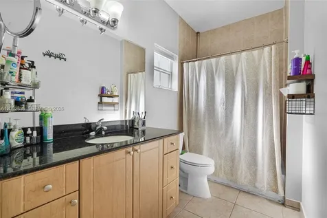 1381 W 30th Street Hialeah FL 33012