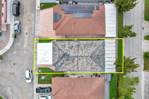 1381 W 30th Street Hialeah FL 33012