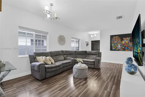 1381 W 30th Street Hialeah FL 33012