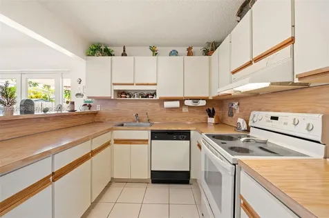 13440 SW 28th Street Miami FL 33175
