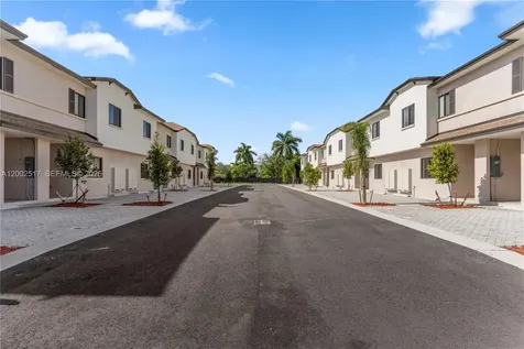 420 SW 1st Street Florida City FL 33034