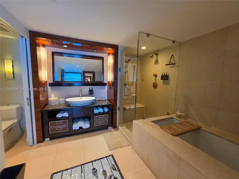 6801 Collins Avenue Miami Beach FL 33141